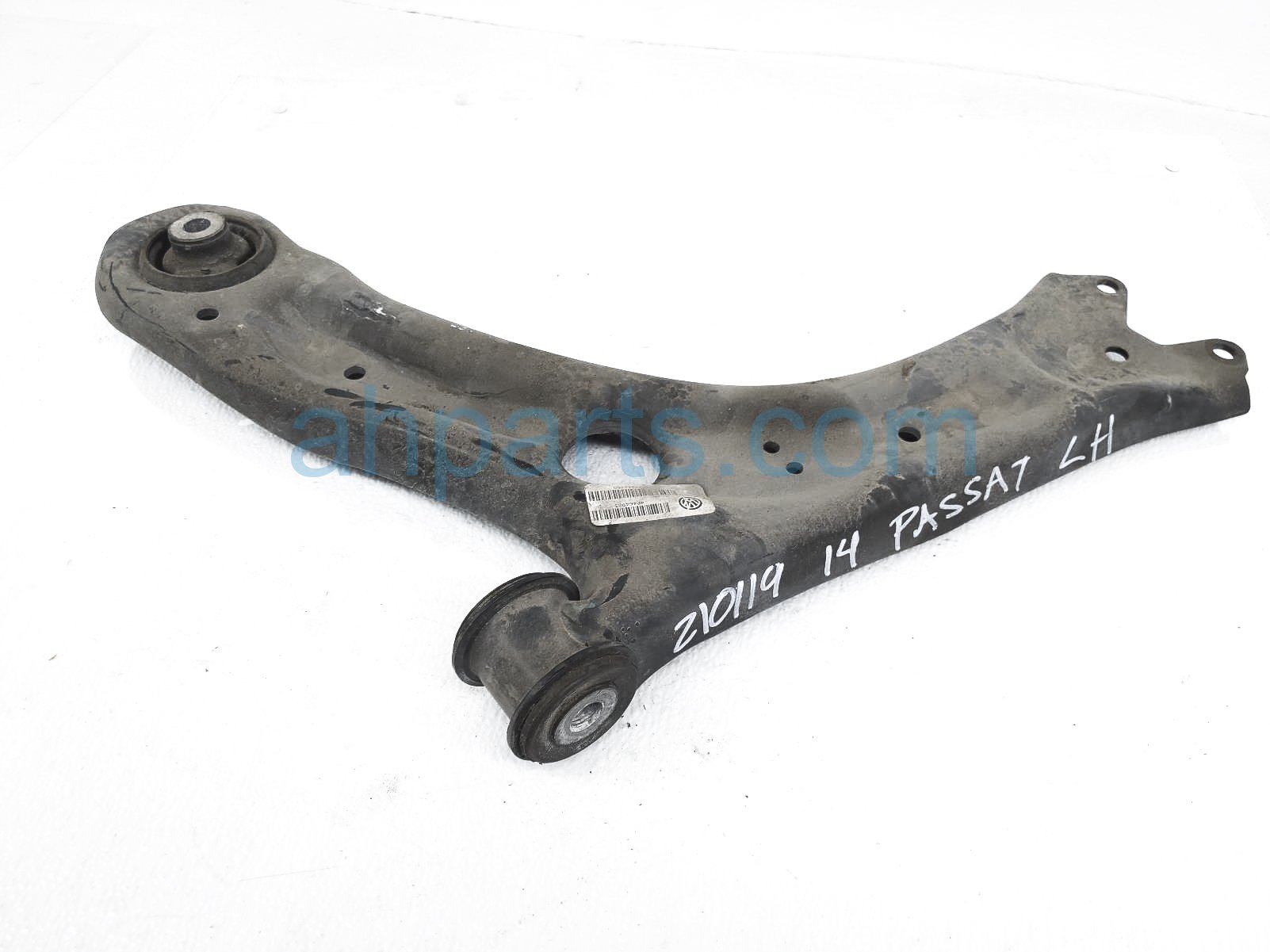 $75 Volkswagen FR/LH LOWER CONTROL ARM $75 Volkswagen FR/LH LOWER CONTROL ARM