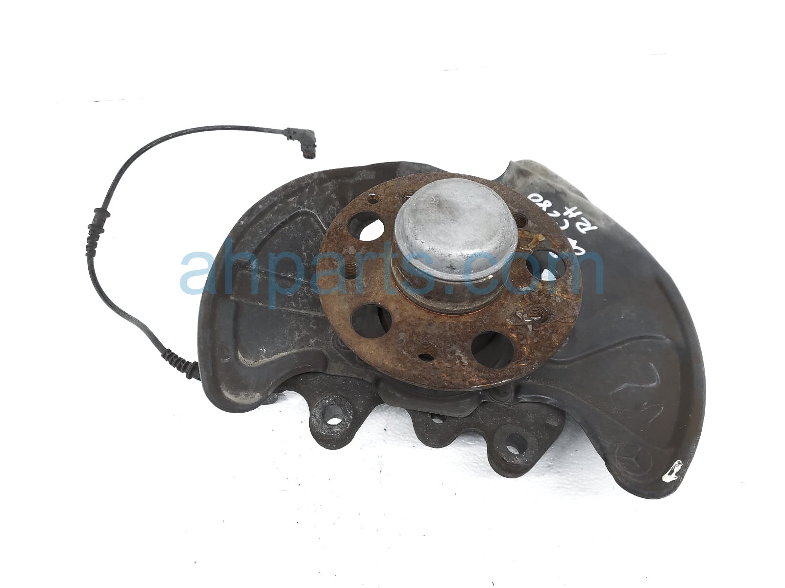 $115 Mercedes FR/RH SPINDLE KNUCKLE HUB $115 Mercedes FR/RH SPINDLE KNUCKLE HUB