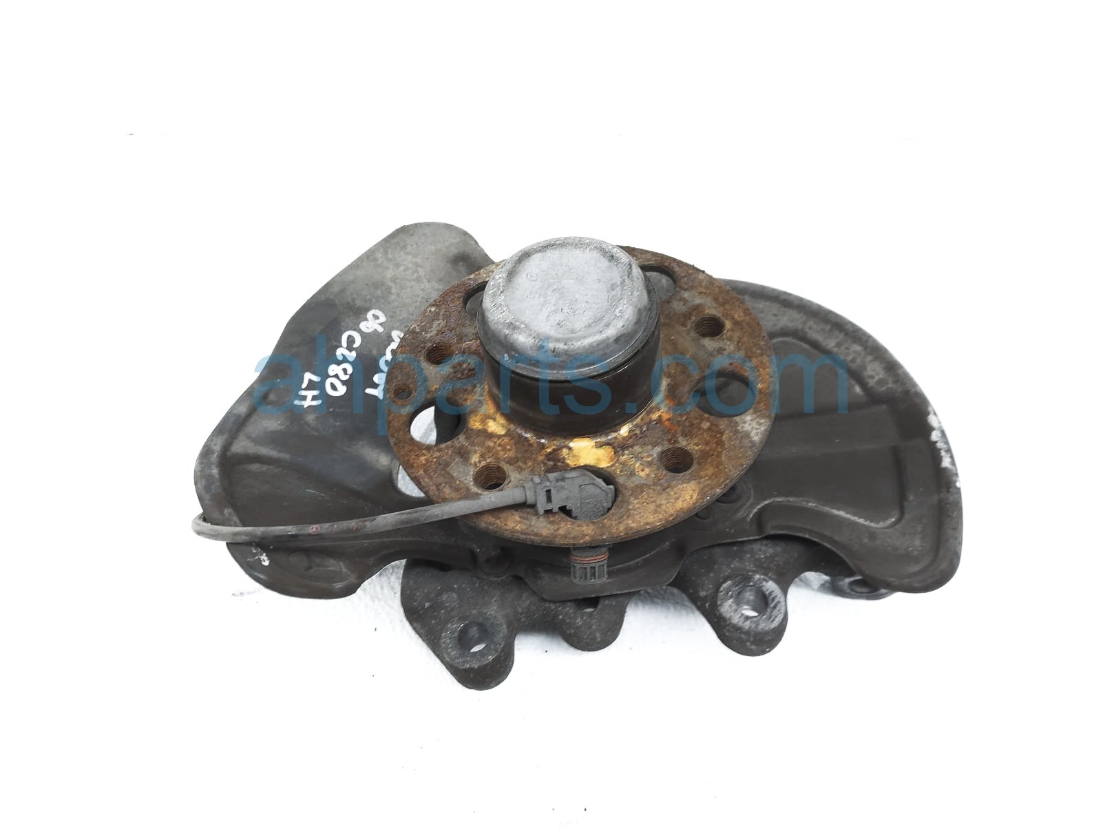 $75 Mercedes FR/LH SPINDLE KNUCKLE W/HUB $75 Mercedes FR/LH SPINDLE KNUCKLE W/HUB