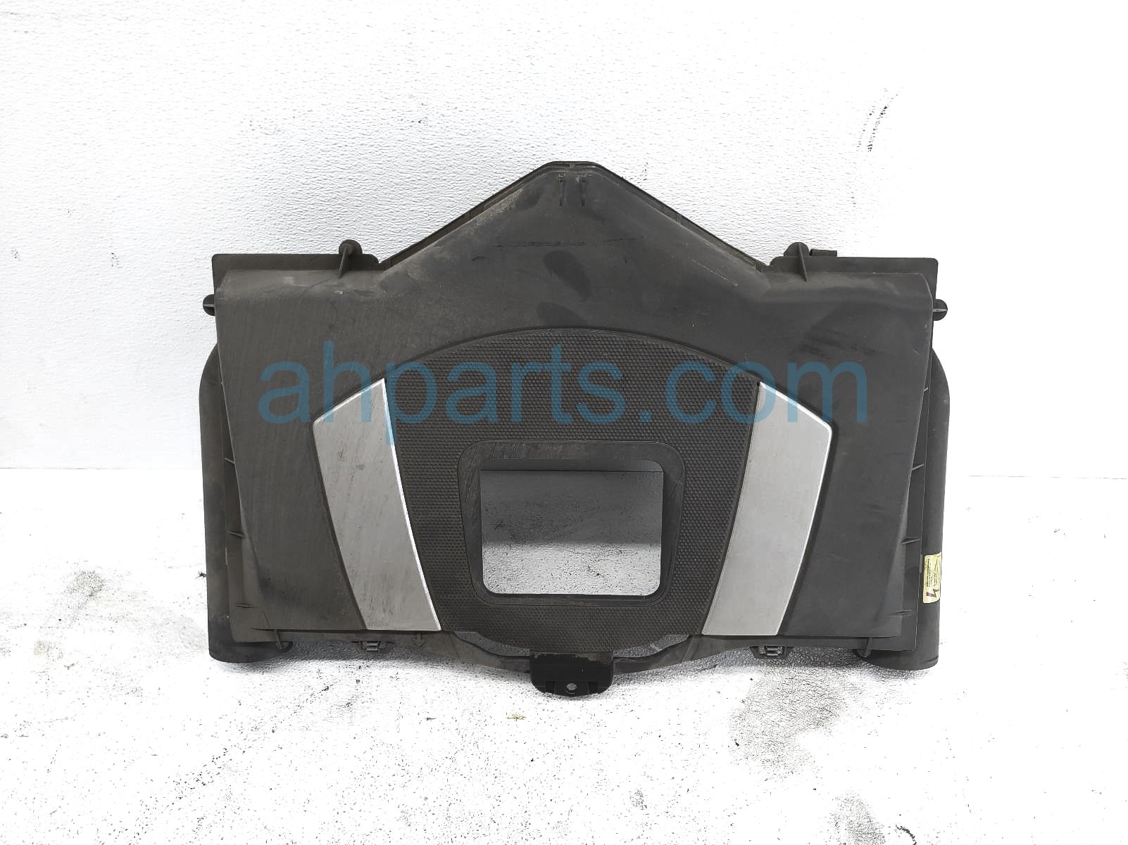 $49 Mercedes AIR CLEANER ASSEMBLY $49 Mercedes AIR CLEANER ASSEMBLY