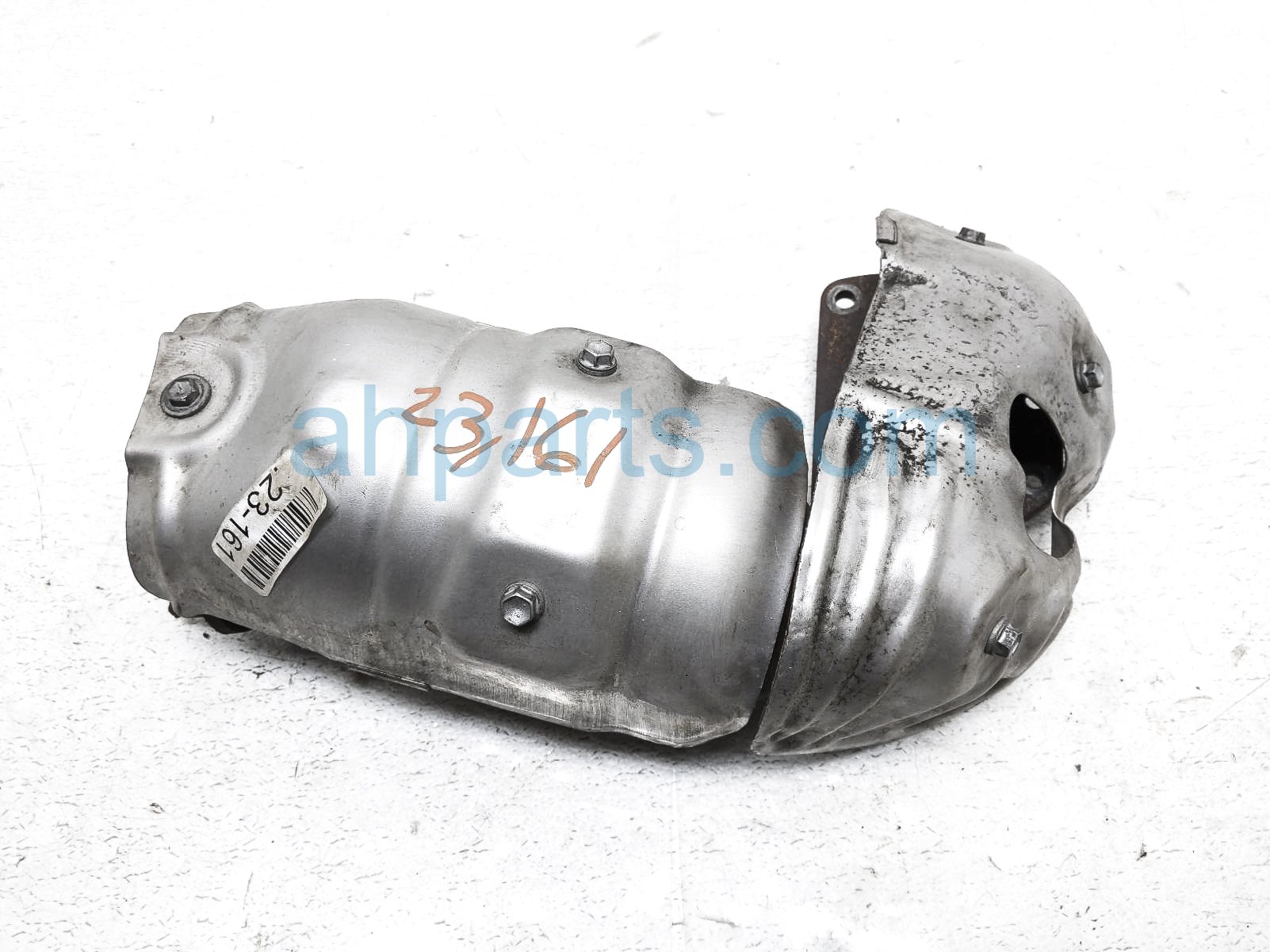 $399 Lexus FRONT EXHAUST MANIFOLD $399 Lexus FRONT EXHAUST MANIFOLD