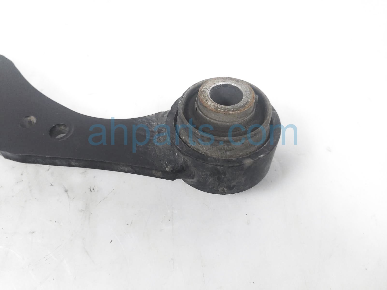 2020 Toyota Highlander Rear Driver Upper Control Arm 48770-48020,