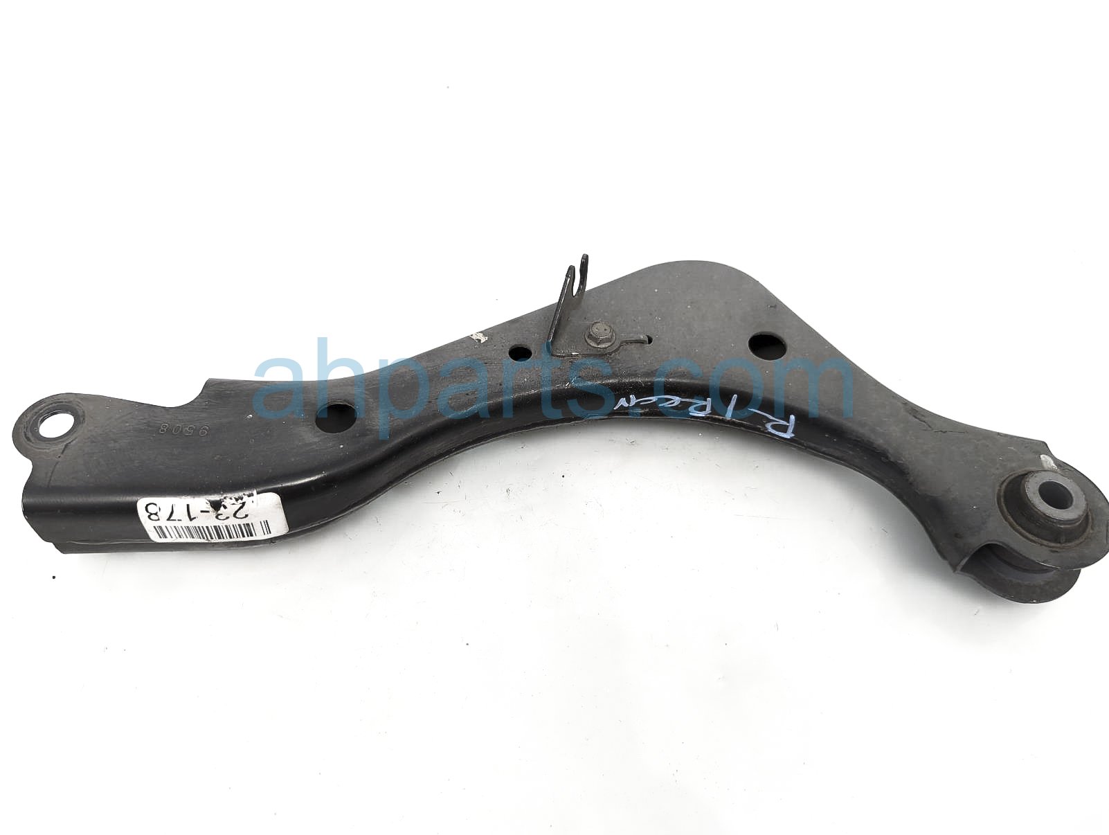 $40 Nissan RR/RH UPPER CONTROL ARM $40 Nissan RR/RH UPPER CONTROL ARM