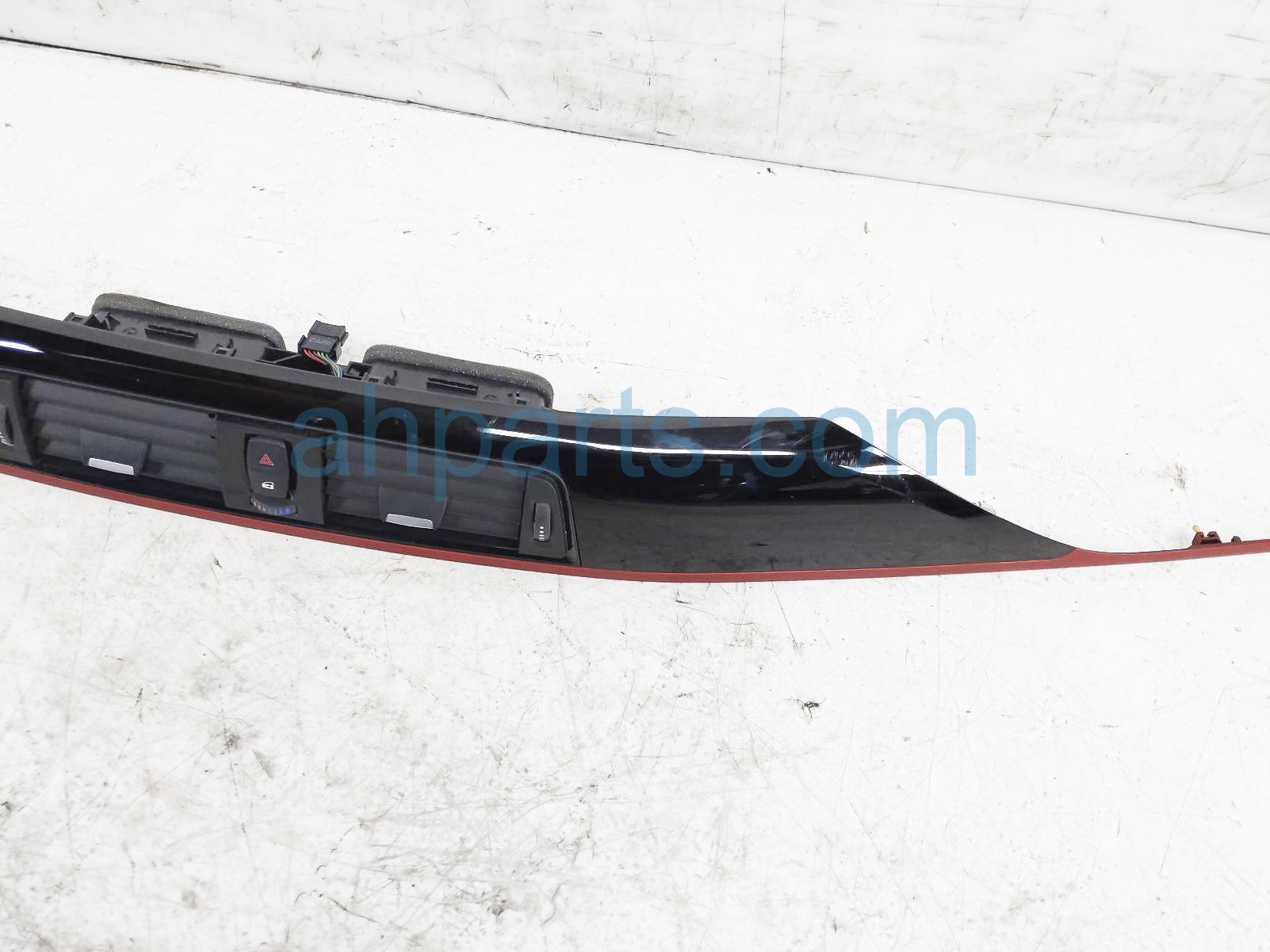 $70 BMW CENTER DASH AIR VENTS W/TRIM - BLACK $70 BMW CENTER DASH AIR VENTS W/TRIM - BLACK