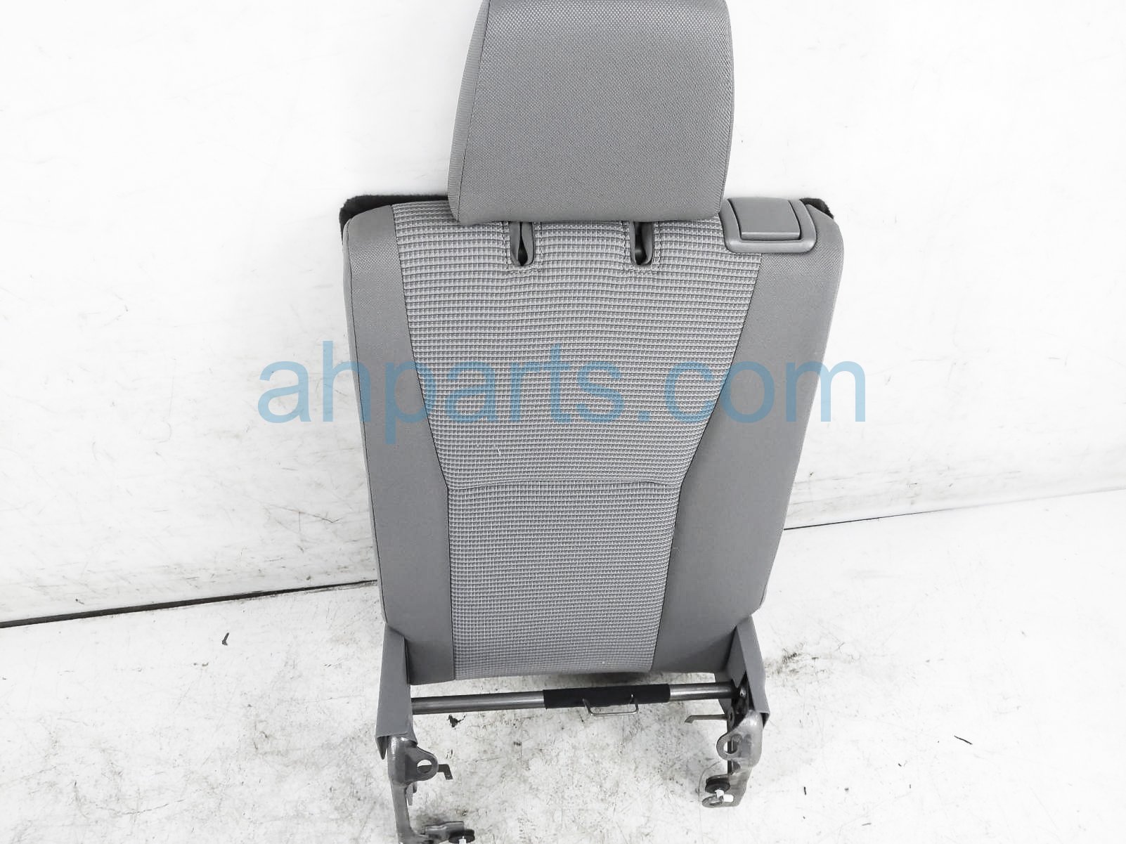 $99 Toyota 3RD ROW LH SEAT - GREY CLOTH $99 Toyota 3RD ROW LH SEAT - GREY CLOTH