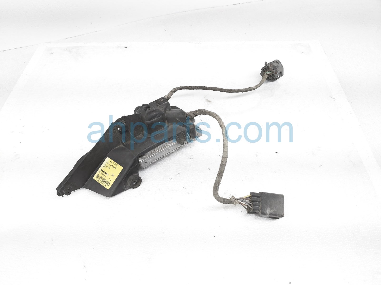 $50 Volvo LH HEADLAMP CONTROL MODULE UNIT $50 Volvo LH HEADLAMP CONTROL MODULE UNIT