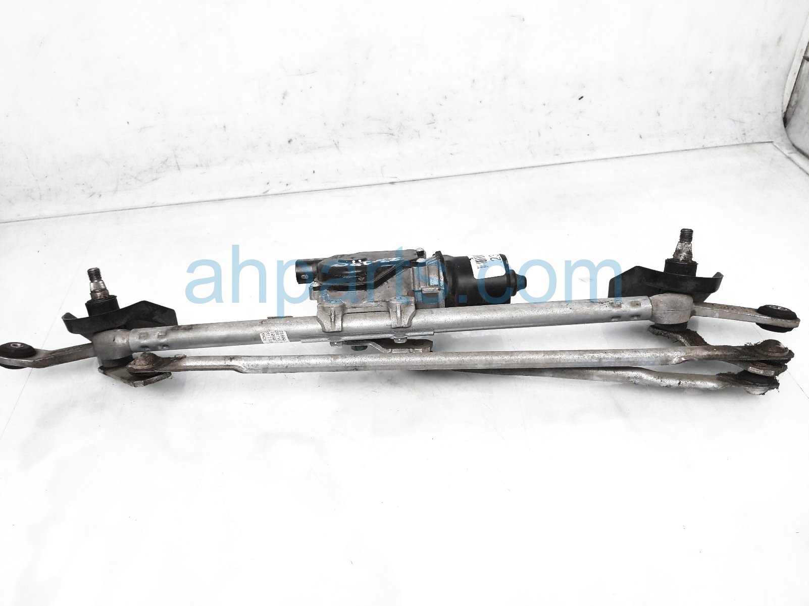 $65 Nissan WIPER TRANSMISSION ARM & MOTOR ASSY $65 Nissan WIPER TRANSMISSION ARM & MOTOR ASSY
