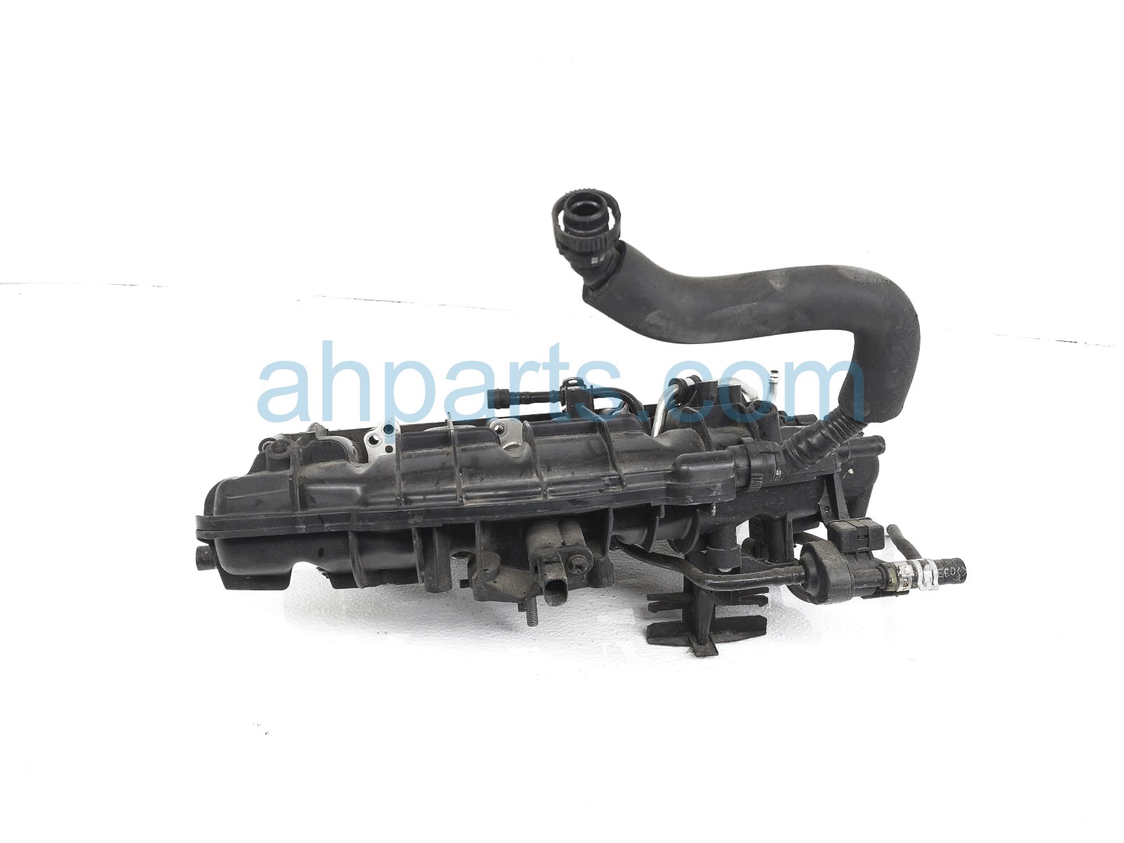 $140 Audi INTAKE MANIFOLD W/ FUEL INJECTORS $140 Audi INTAKE MANIFOLD W/ FUEL INJECTORS