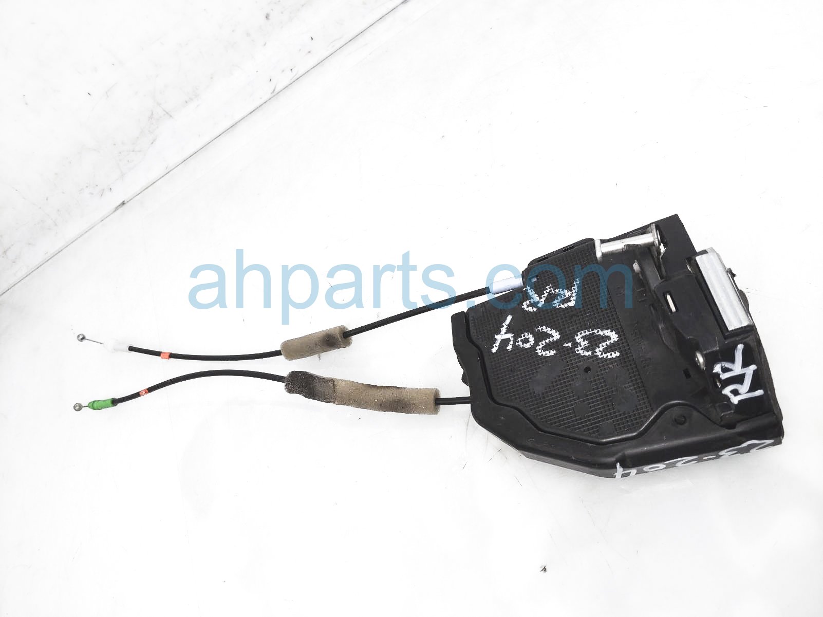 $50 Toyota RR/RH DOOR LOCKING ACTUATOR - HTBK $50 Toyota RR/RH DOOR LOCKING ACTUATOR - HTBK