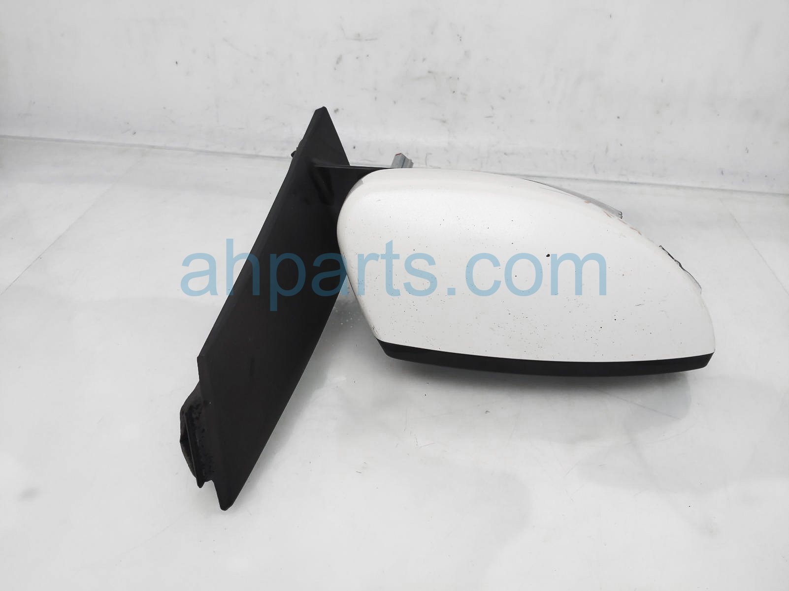$50 Ford RH SIDE VIEW MIRROR - WHITE - NOTES $50 Ford RH SIDE VIEW MIRROR - WHITE - NOTES