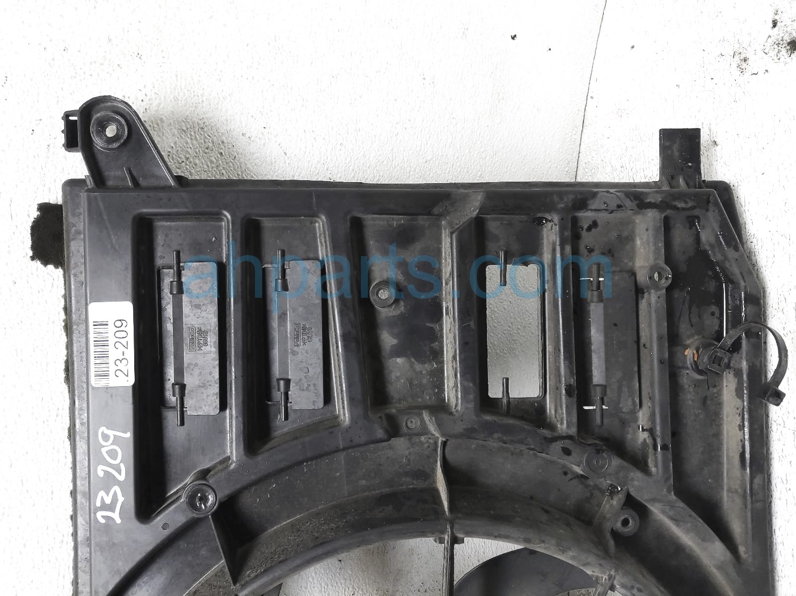 $70 Ford RADIATOR FAN ASSEMBLY $70 Ford RADIATOR FAN ASSEMBLY