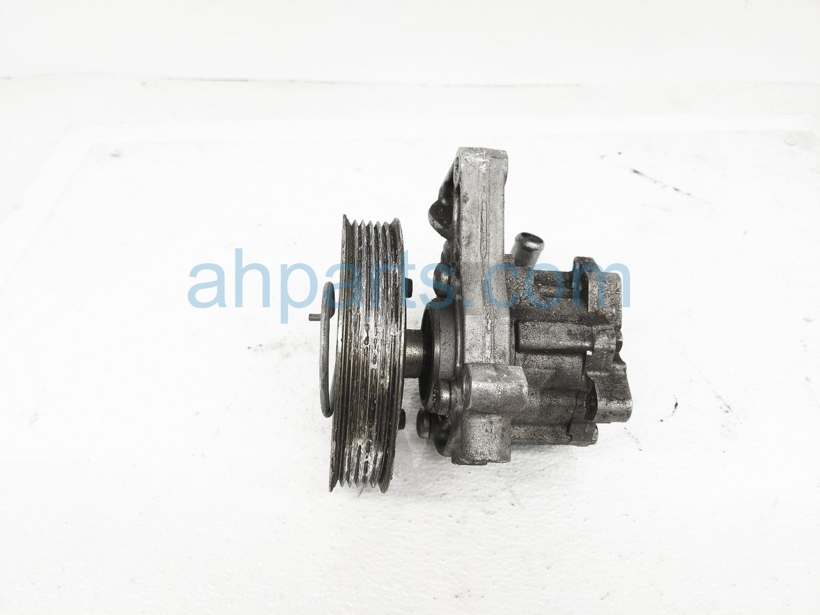 $50 Volvo POWER STEERING PUMP ASSY $50 Volvo POWER STEERING PUMP ASSY