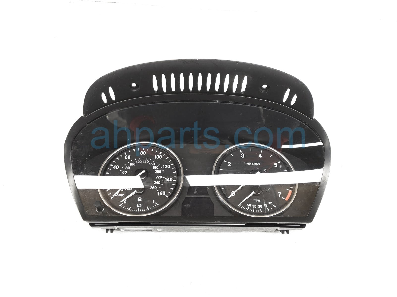 $75 BMW SPEEDOMETER HEAD CLUSTER = 71K MI $75 BMW SPEEDOMETER HEAD CLUSTER = 71K MI