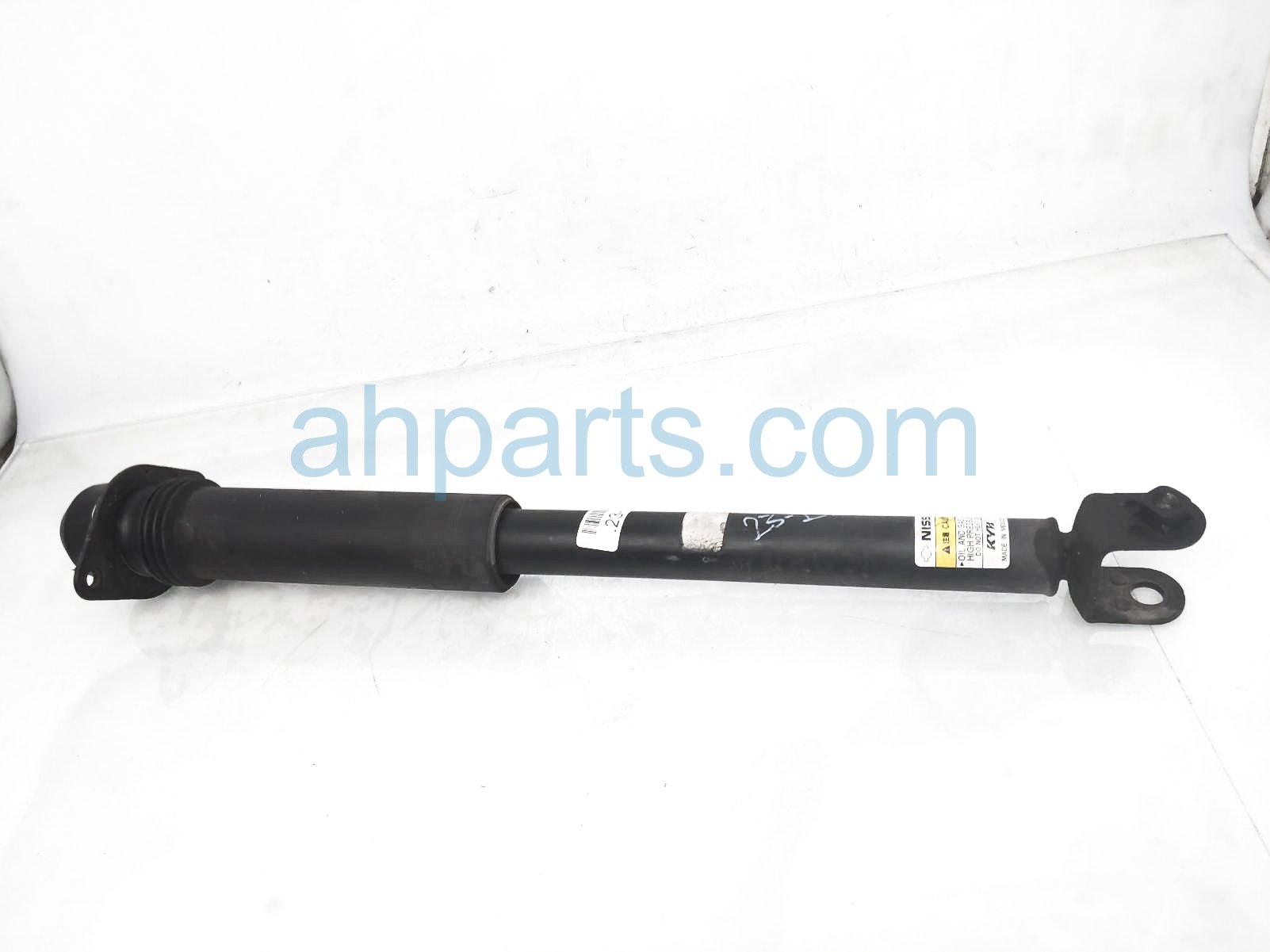 $45 Nissan RR/LH SHOCK ABSORBER - S $45 Nissan RR/LH SHOCK ABSORBER - S