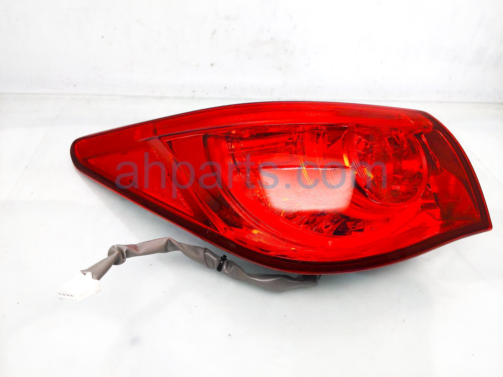 $125 Infiniti LH TAIL LAMP (ON BODY) $125 Infiniti LH TAIL LAMP (ON BODY)