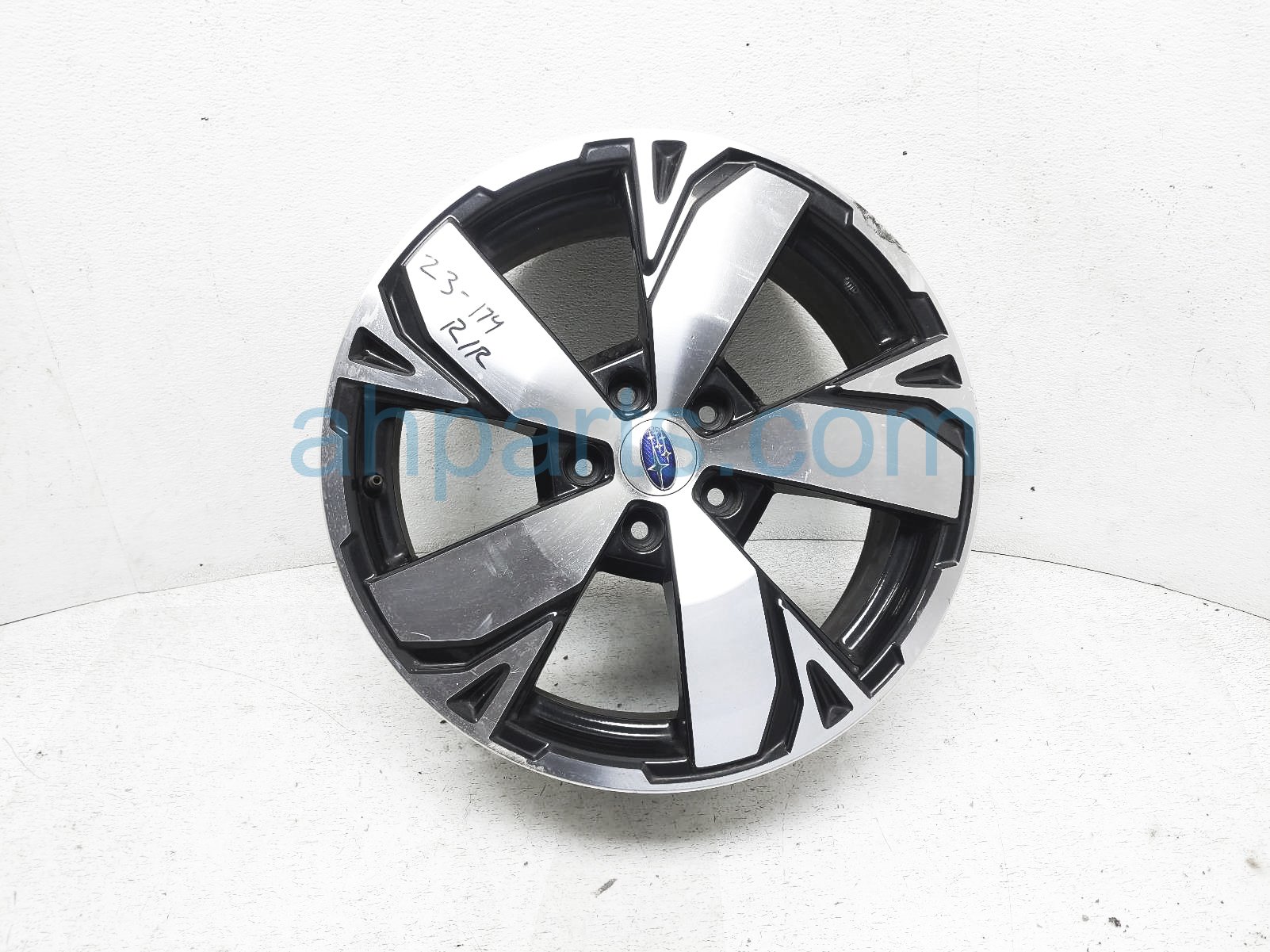 $175 Subaru RR/RH WHEEL / RIM $175 Subaru RR/RH WHEEL / RIM