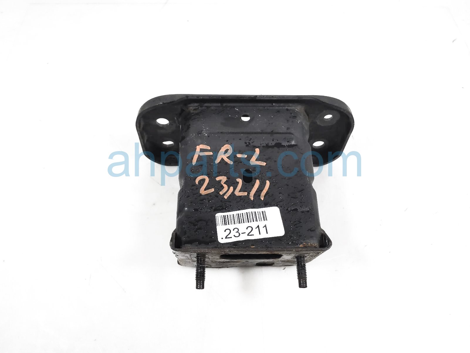 $29 Infiniti FR/LH REINFORCEMENT BAR BRACKET $29 Infiniti FR/LH REINFORCEMENT BAR BRACKET