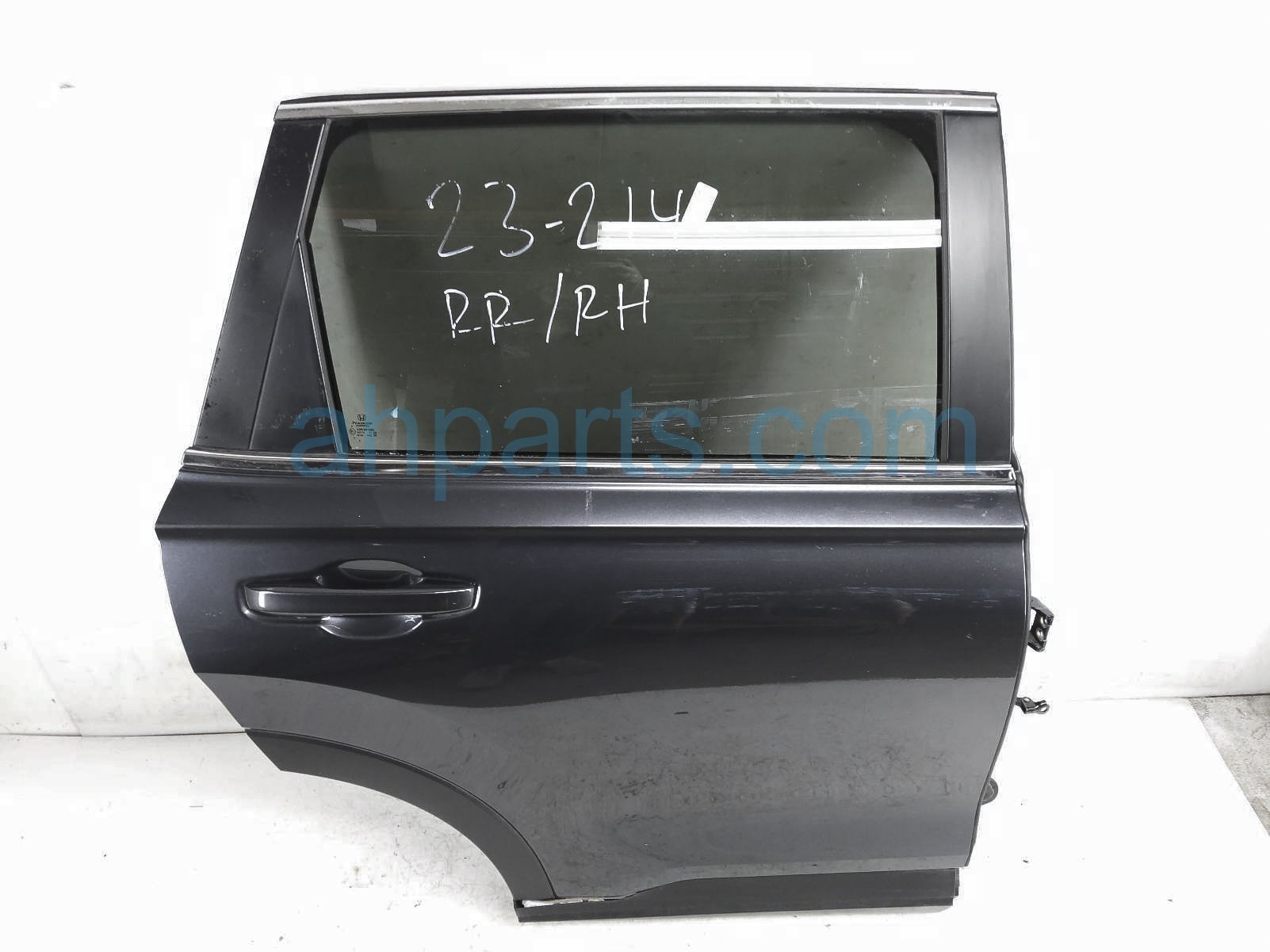 $1045 Honda RR/RH DOOR - GREY - NO INSIDE TRIM $1045 Honda RR/RH DOOR - GREY - NO INSIDE TRIM