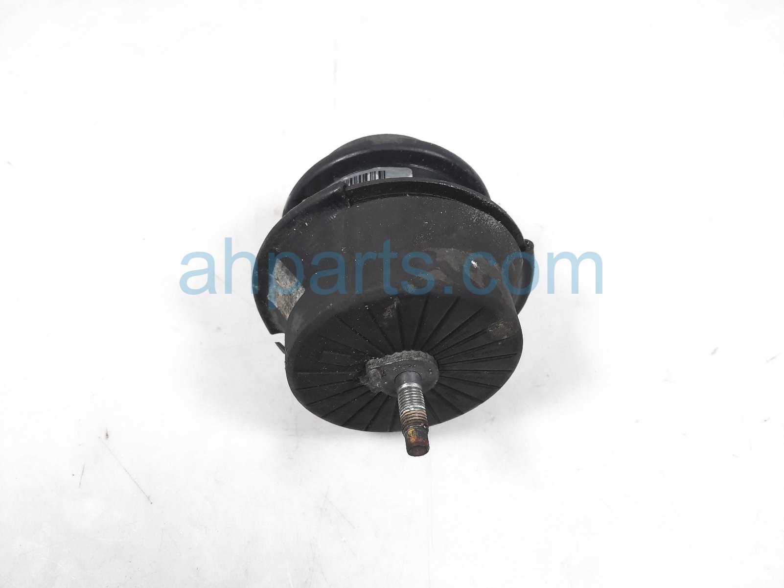 $35 Infiniti RH ENGINE INSULATOR MOUNT - 3.0L $35 Infiniti RH ENGINE INSULATOR MOUNT - 3.0L