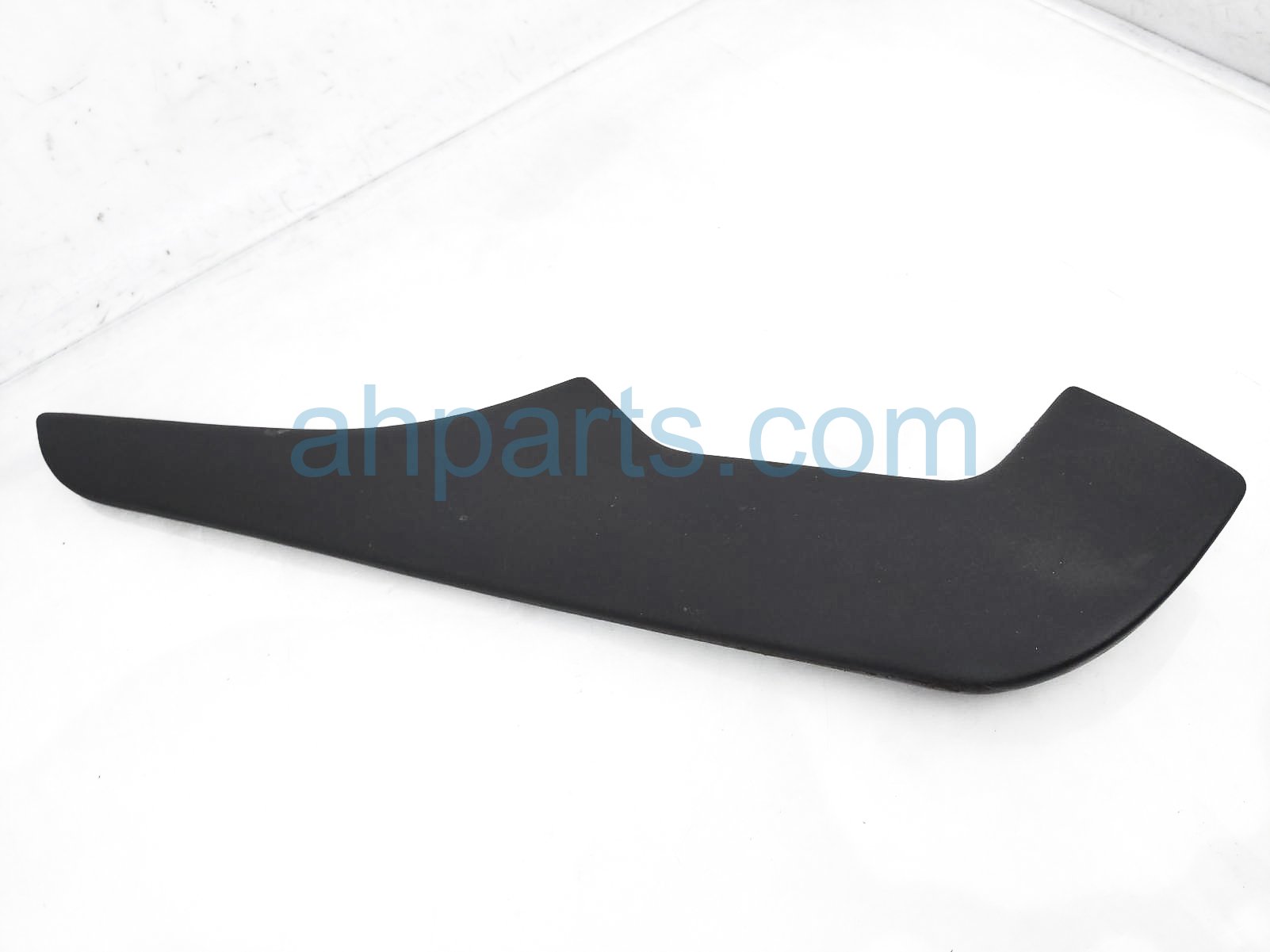 $25 Toyota RH SIDE CONSOLE TRIM GARNISH $25 Toyota RH SIDE CONSOLE TRIM GARNISH
