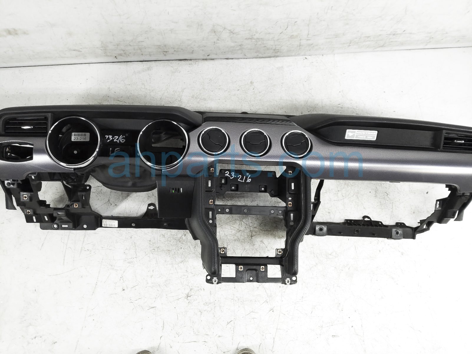 $299 Ford DASHBOARD W/ AIR BAG $299 Ford DASHBOARD W/ AIR BAG