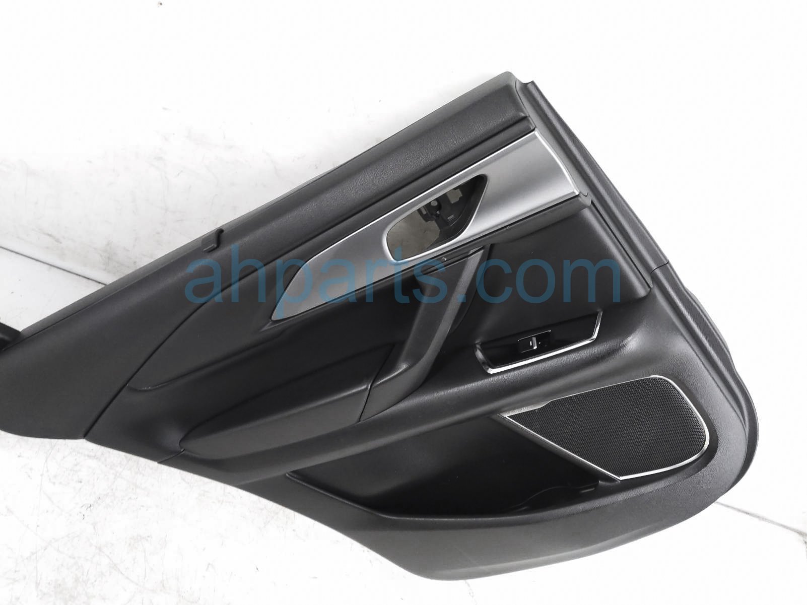 $175 Mazda RR/LH INTERIOR DOOR PANEL - BLACK