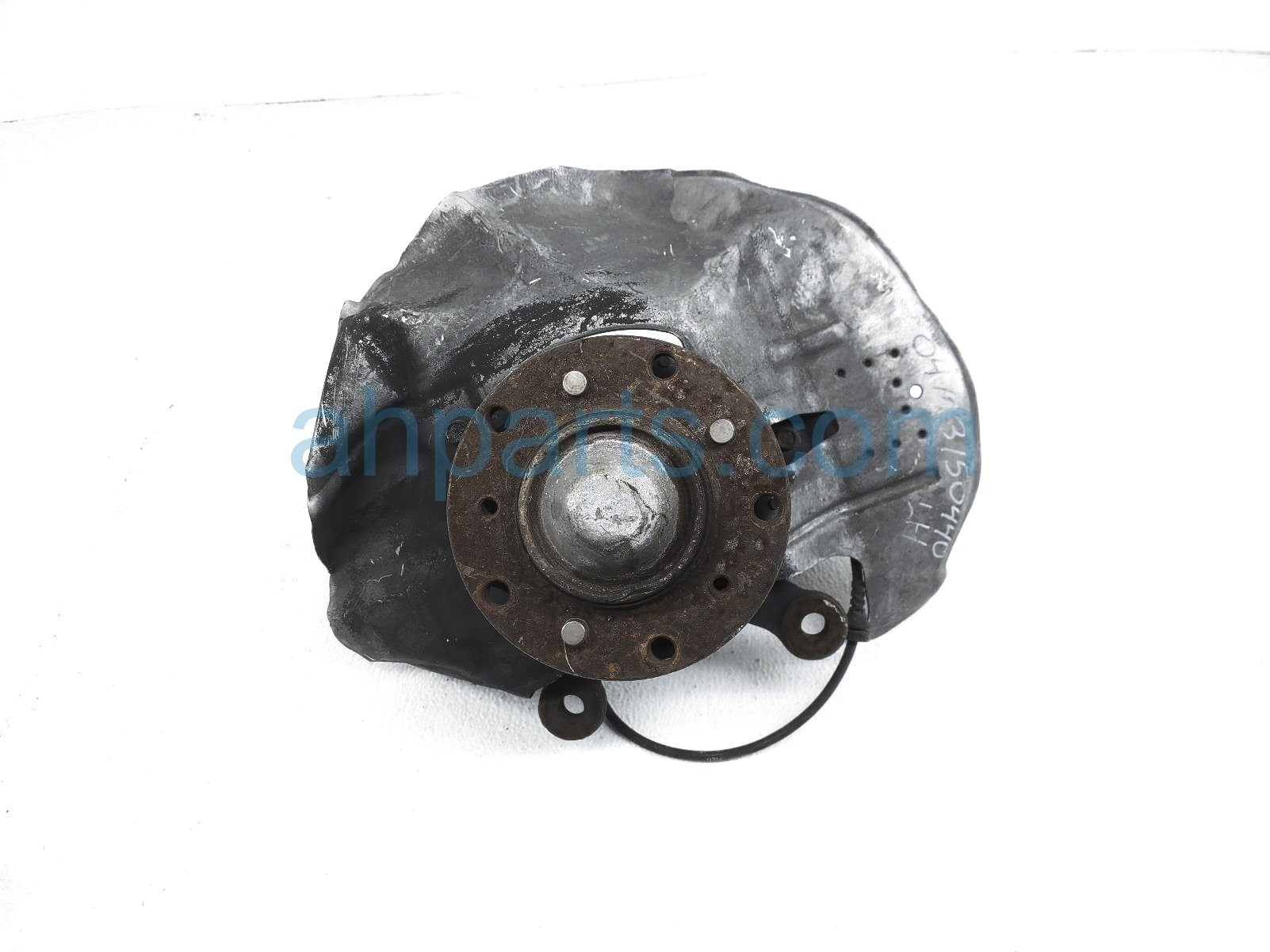 $100 BMW FR/LH SPINDLE KNUCKLE + HUB** $100 BMW FR/LH SPINDLE KNUCKLE + HUB**