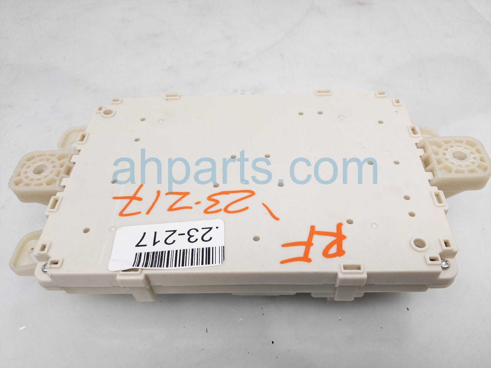 $99 Acura RH POWER DISTRIBUTION BOX $99 Acura RH POWER DISTRIBUTION BOX