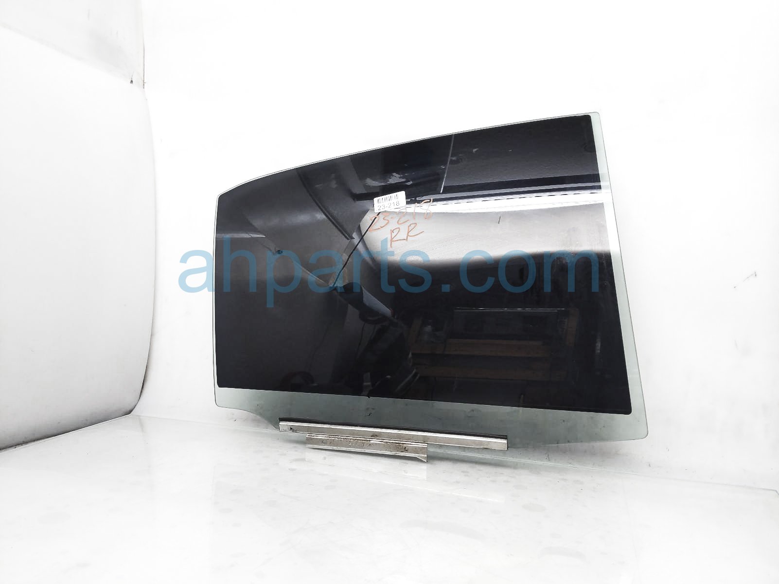 $125 Toyota RR/RR WINDOW GLASS $125 Toyota RR/RR WINDOW GLASS