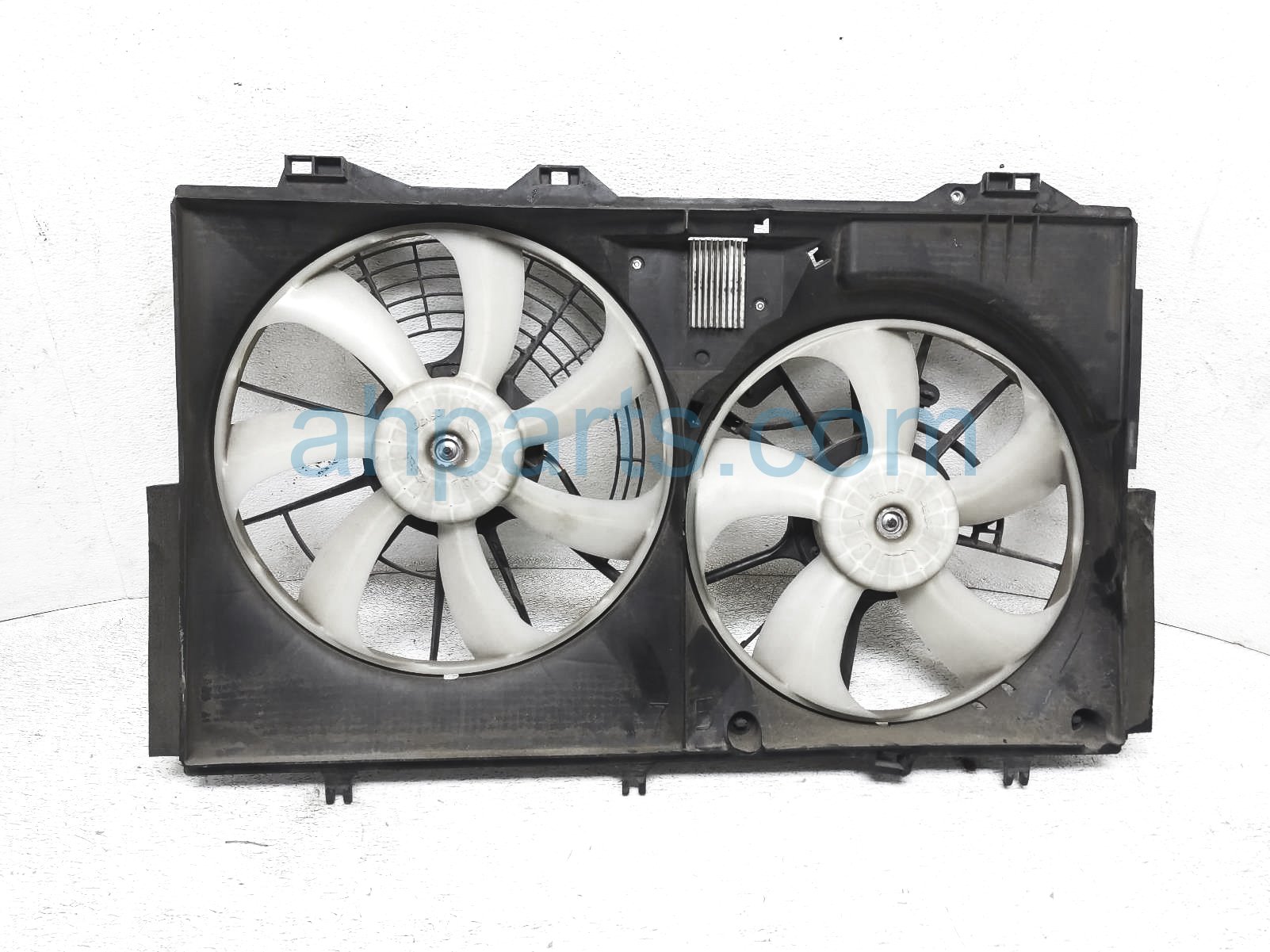 $200 Toyota RADIATOR FAN ASSEMBLY $200 Toyota RADIATOR FAN ASSEMBLY