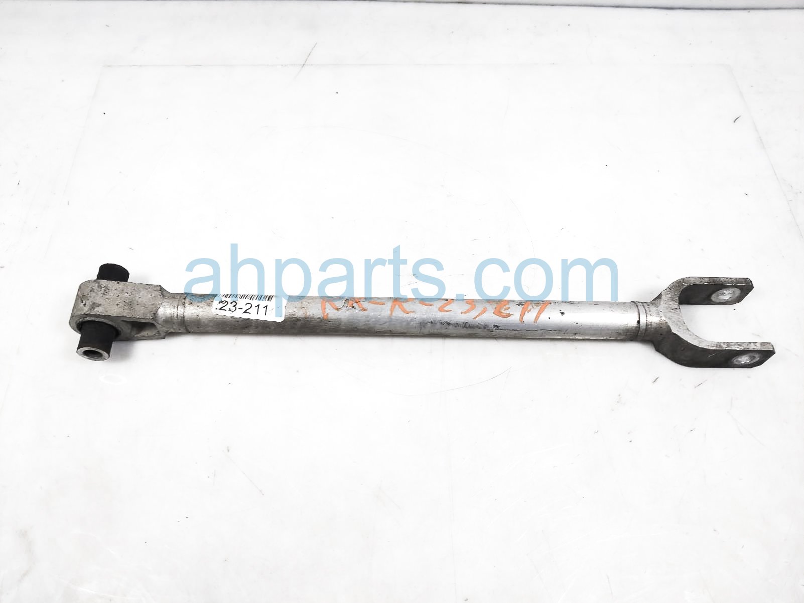 $50 Infiniti RR/RH REARWARD LOWER CONTROL ROD $50 Infiniti RR/RH REARWARD LOWER CONTROL ROD