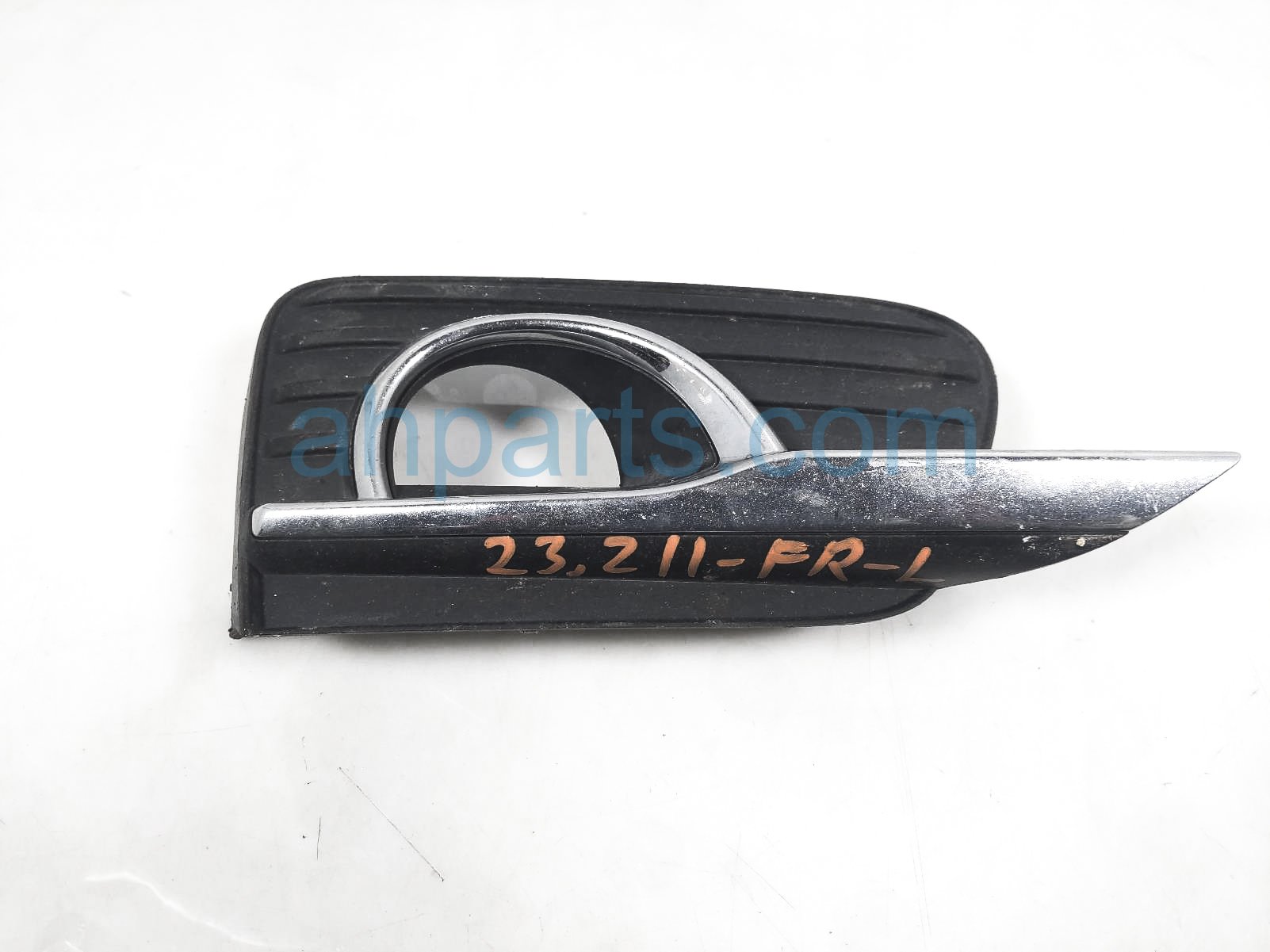$25 Infiniti LH FOG LIGHT TRIM BEZEL GARNISH $25 Infiniti LH FOG LIGHT TRIM BEZEL GARNISH