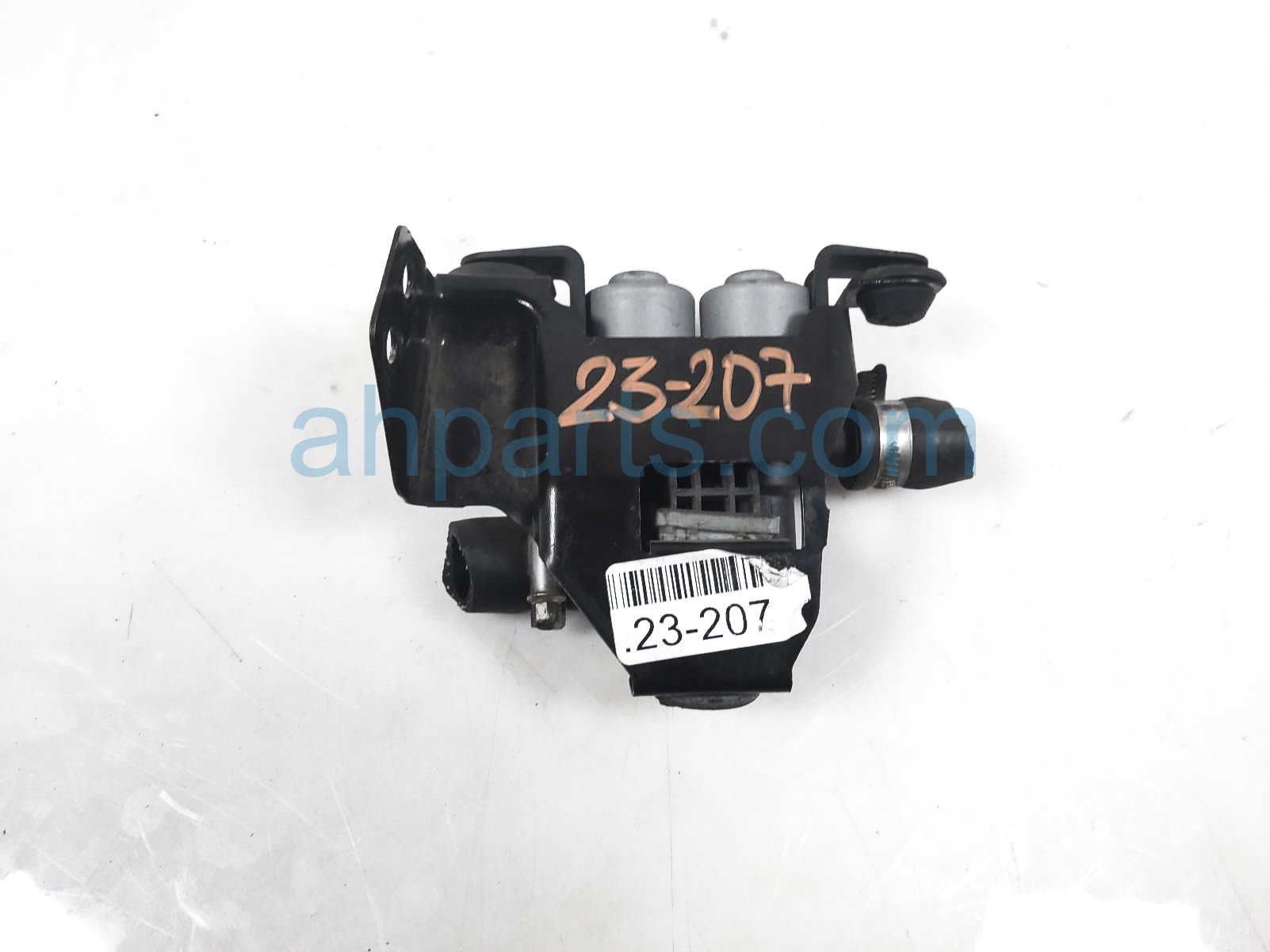 $50 BMW HVAC HEATER CONTROL WATER VALVE $50 BMW HVAC HEATER CONTROL WATER VALVE