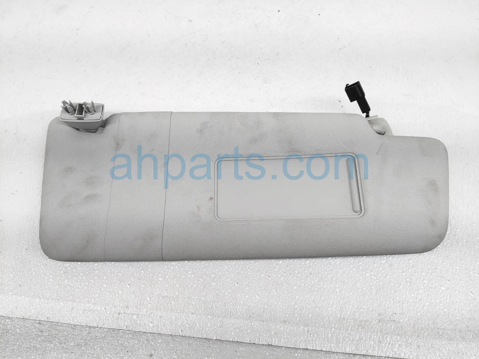 $75 Volkswagen RH SUN VISOR - GREY $75 Volkswagen RH SUN VISOR - GREY