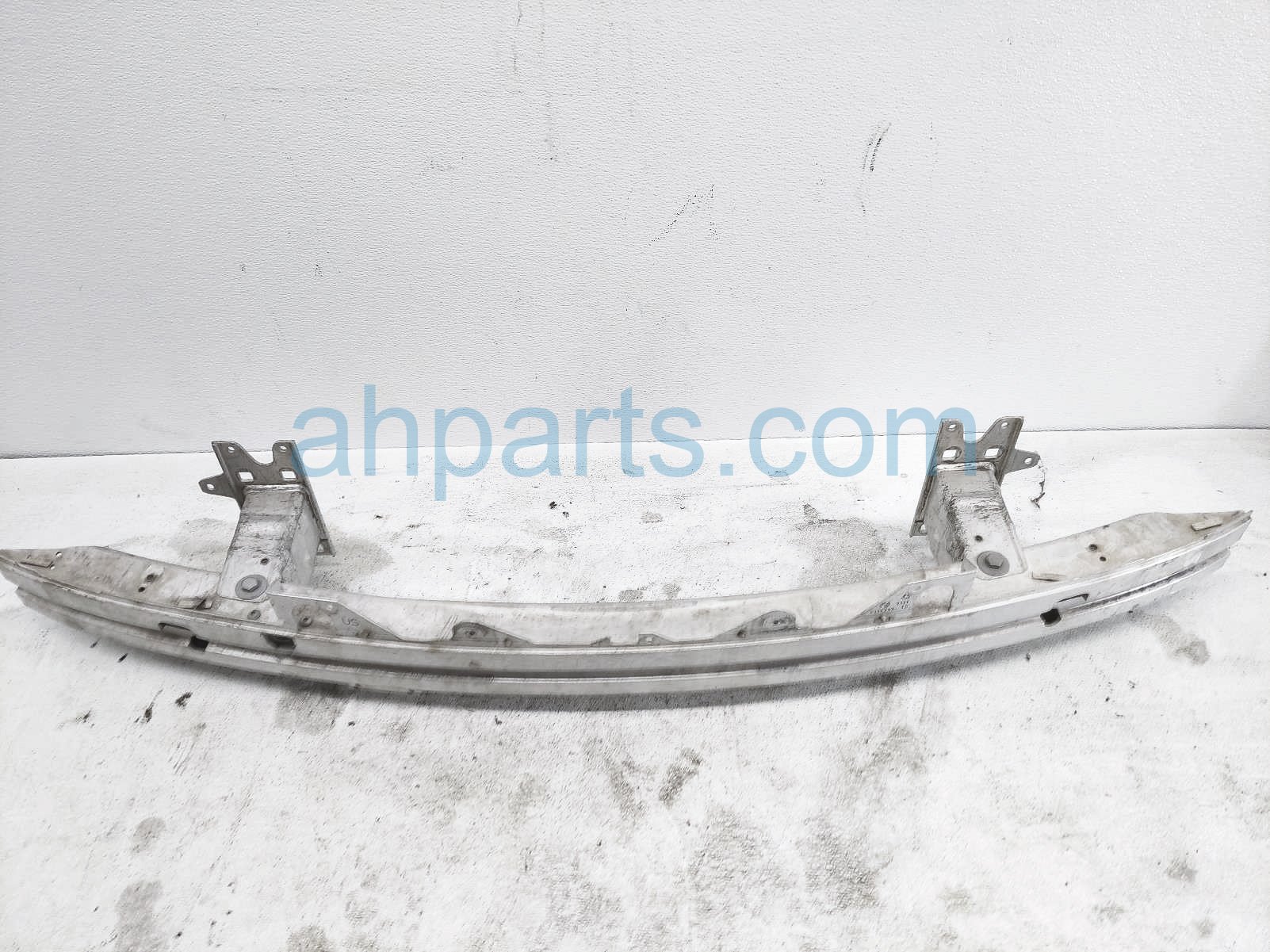 $125 BMW FRONT BUMPER REINFORCEMENT BAR $125 BMW FRONT BUMPER REINFORCEMENT BAR