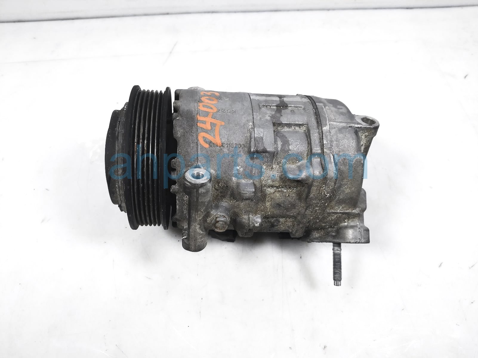 $125 Jeep AC PUMP / COMPRESSOR $125 Jeep AC PUMP / COMPRESSOR