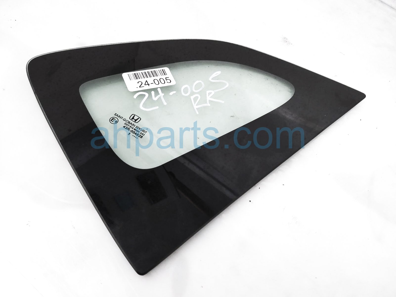 $40 Honda RH QUARTER WINDOW GLASS $40 Honda RH QUARTER WINDOW GLASS