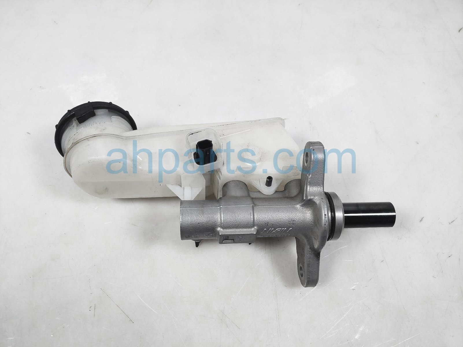 $40 Honda BRAKE MASTER CYLINDER - 1.5L $40 Honda BRAKE MASTER CYLINDER - 1.5L