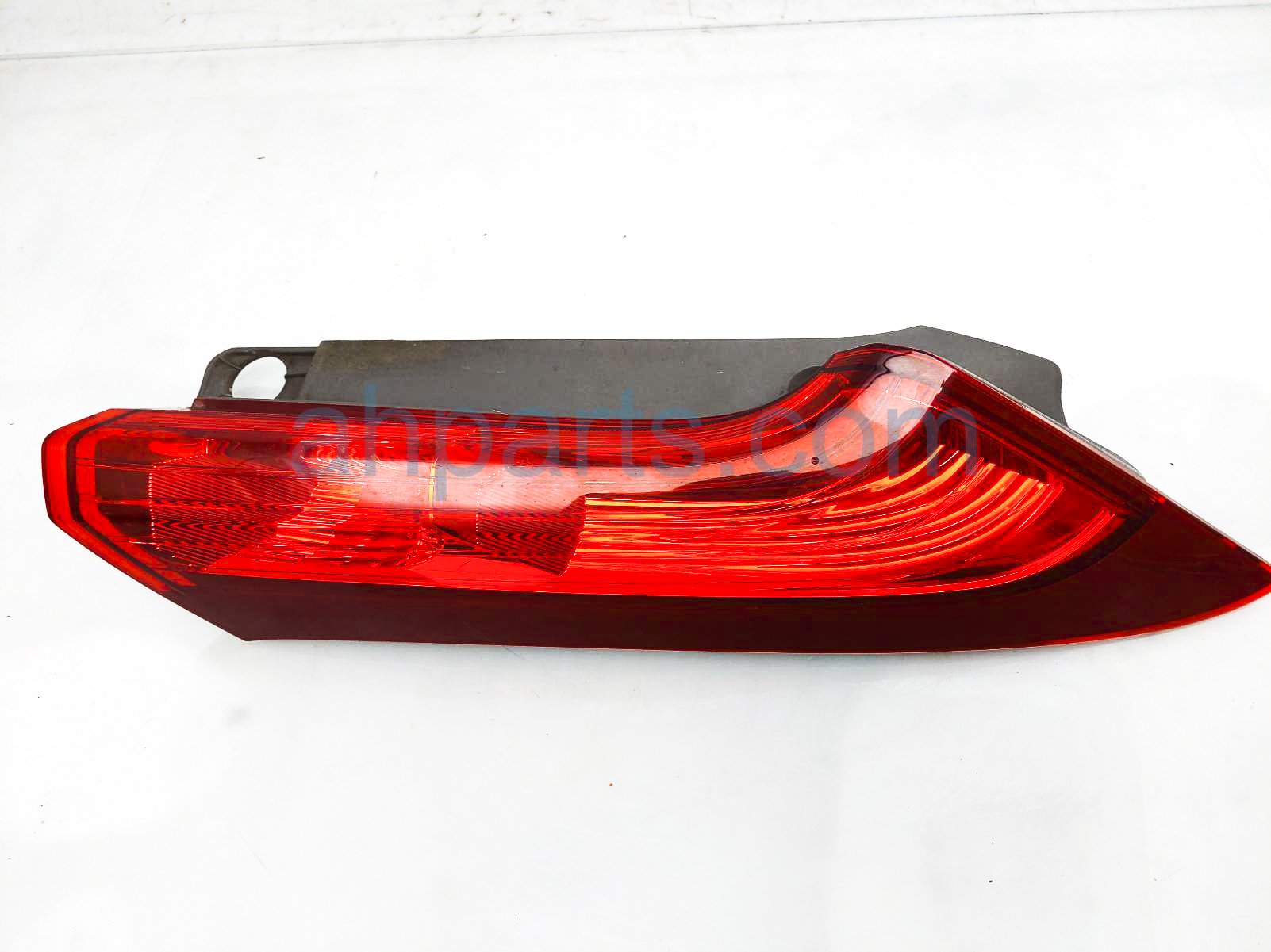 $59 Honda RH UPPER TAIL LAMP (ON BODY) $59 Honda RH UPPER TAIL LAMP (ON BODY)