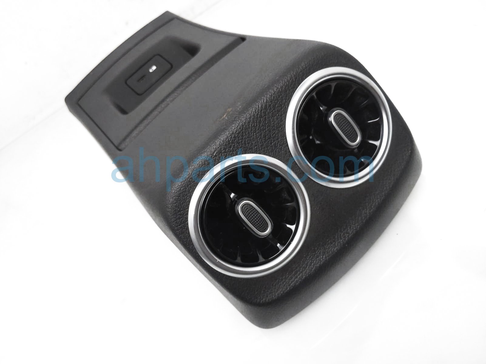 $75 Mercedes CENTER CONSOLE REAR COVER - BLACK $75 Mercedes CENTER CONSOLE REAR COVER - BLACK