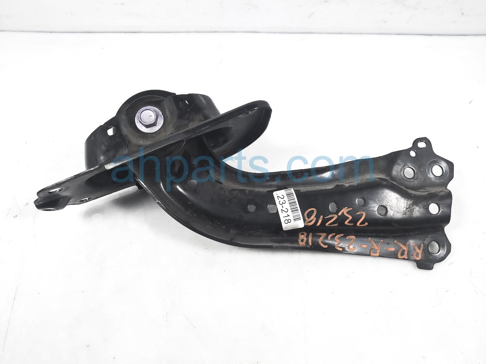 $75 Toyota RR/RH TRAILING CONTROL ARM $75 Toyota RR/RH TRAILING CONTROL ARM