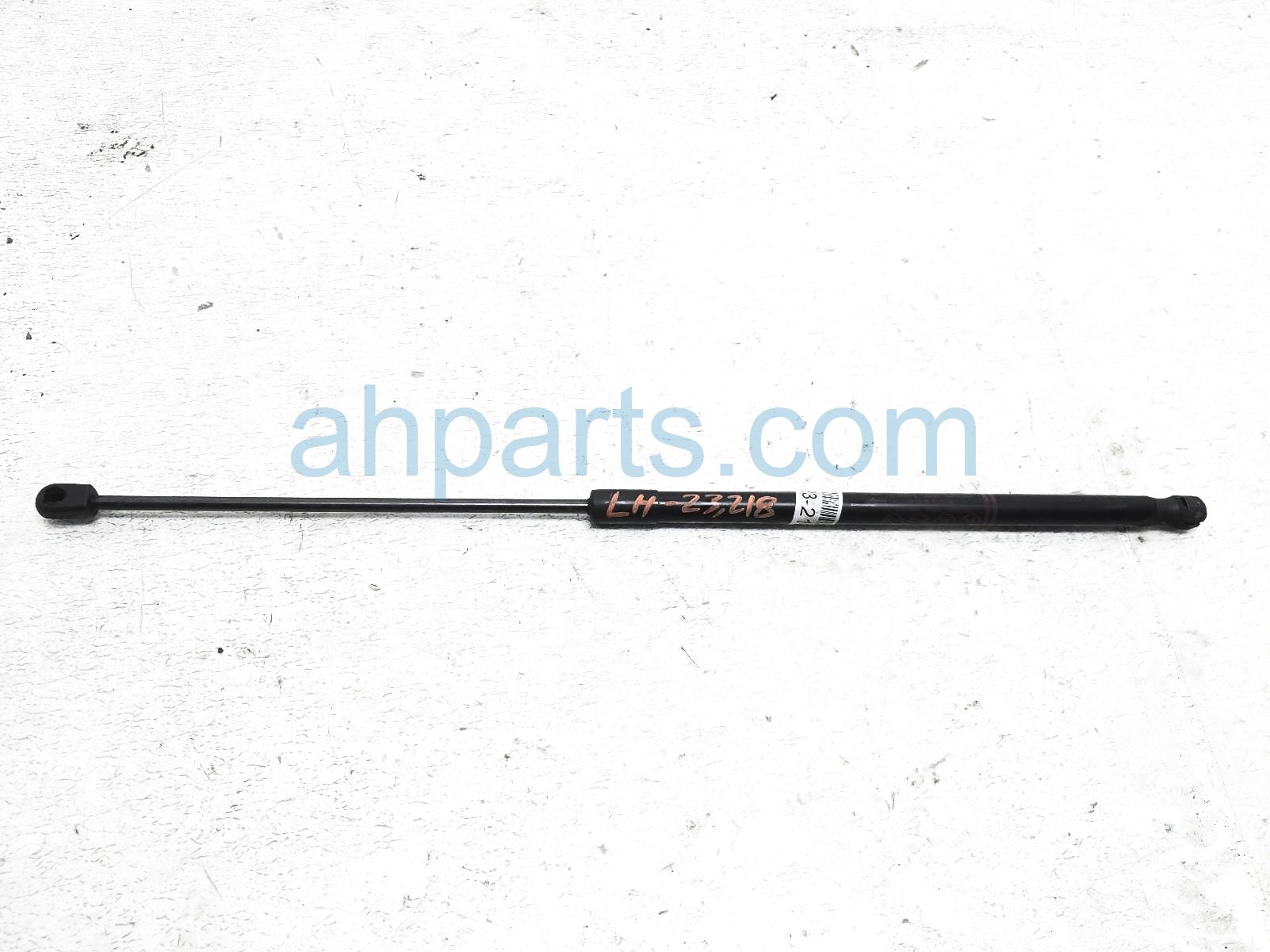 $25 Toyota LH HOOD STRUT / SHOCK LIFT CYLINDER $25 Toyota LH HOOD STRUT / SHOCK LIFT CYLINDER