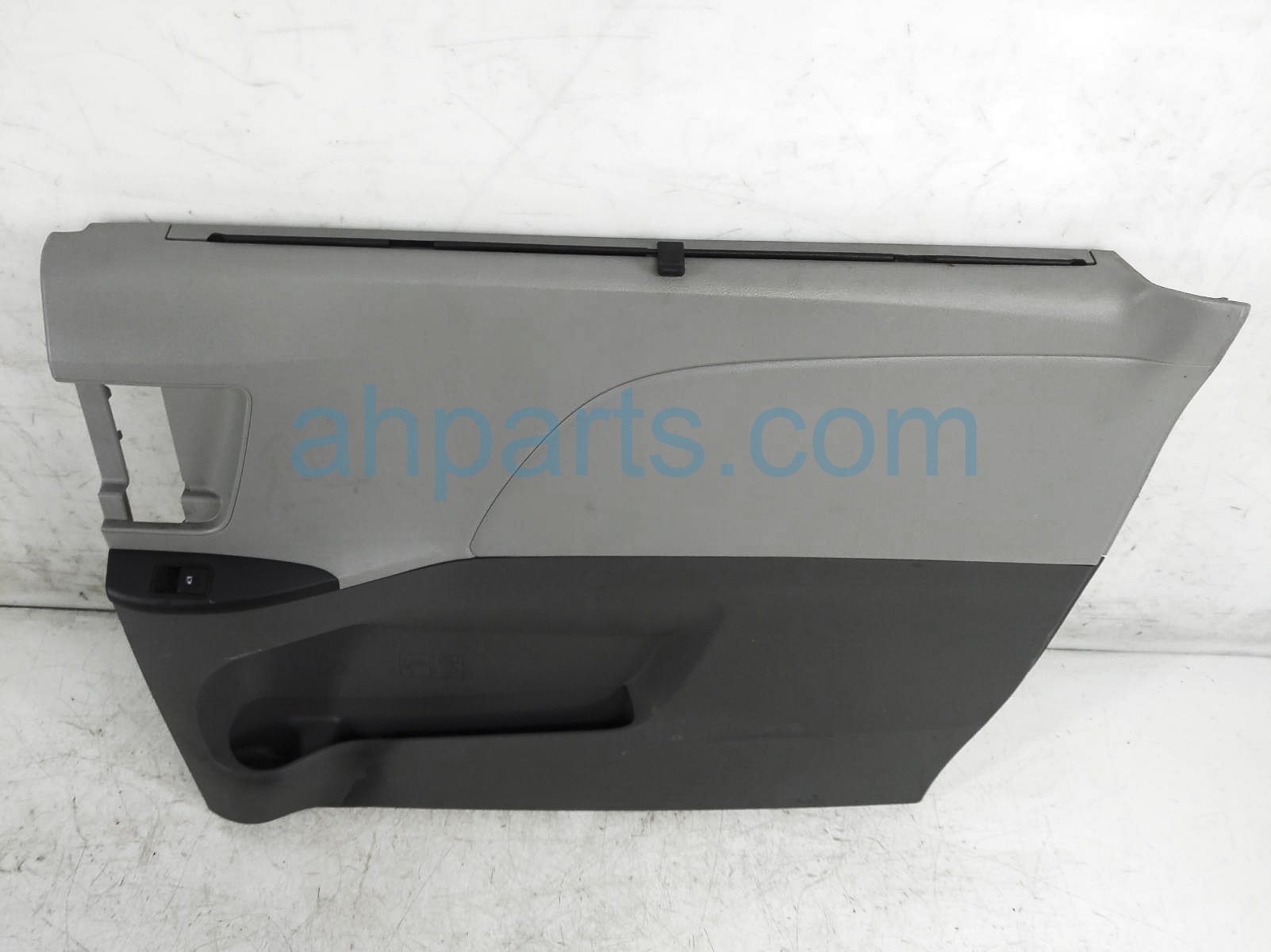 $100 Toyota RR/RH INTERIOR DOOR PANEL - GREY $100 Toyota RR/RH INTERIOR DOOR PANEL - GREY