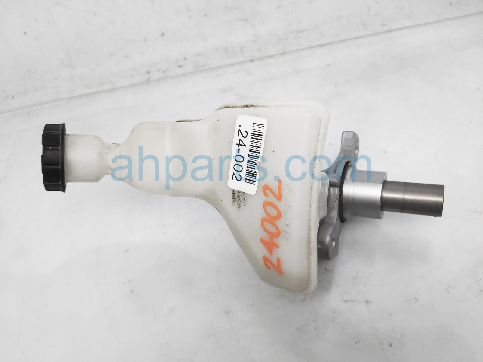 $50 Mercedes BRAKE MASTER CYLINDER $50 Mercedes BRAKE MASTER CYLINDER