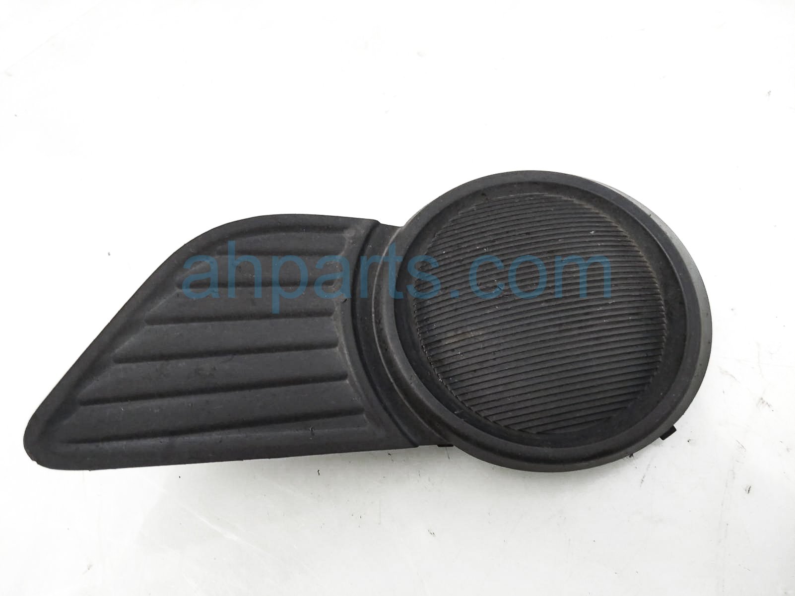 $20 Toyota RH FOG LIGHT COVER TRIM ASSY - BLACK $20 Toyota RH FOG LIGHT COVER TRIM ASSY - BLACK