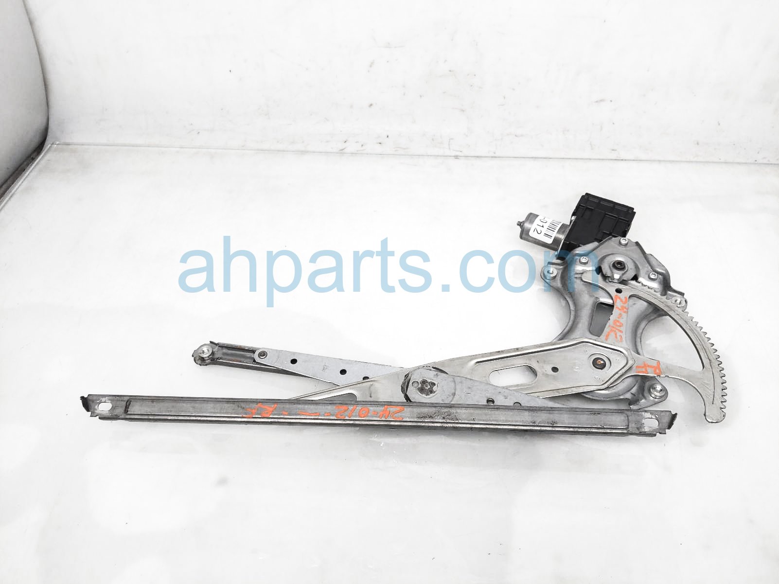 $100 Toyota FR/RH WINDOW REGULATOR W/MOTOR ASSY $100 Toyota FR/RH WINDOW REGULATOR W/MOTOR ASSY
