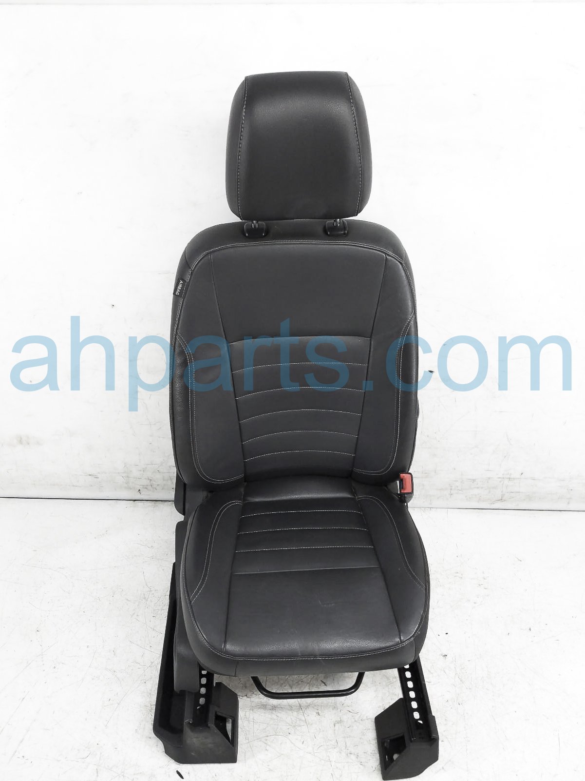 $125 Ford FR/RH SEAT - BLACK - W/ AIRBAG $125 Ford FR/RH SEAT - BLACK - W/ AIRBAG