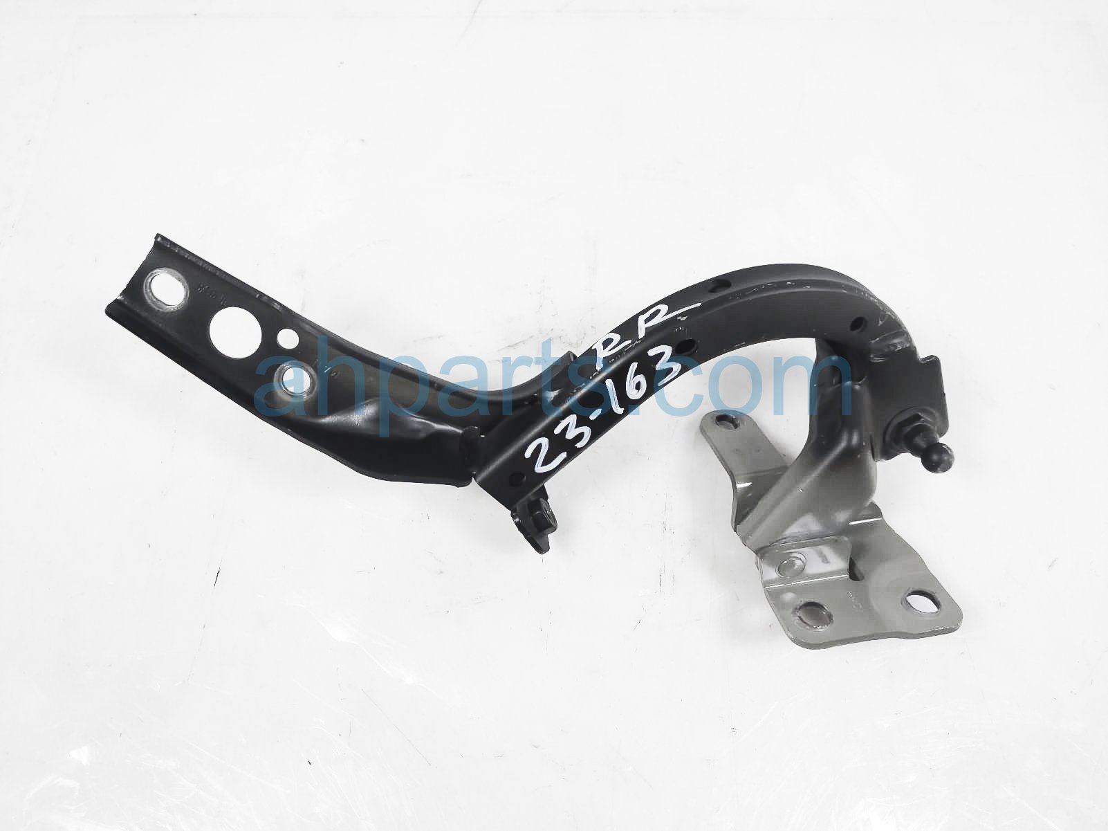 $30 Honda RH SIDE TAILGATE HINGE - BLACK $30 Honda RH SIDE TAILGATE HINGE - BLACK