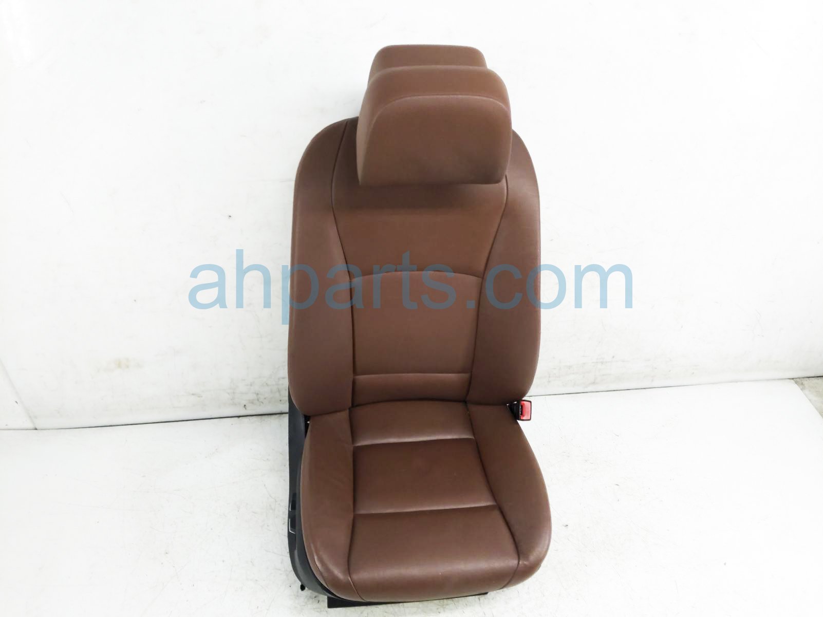 $200 BMW FR/RH SEAT ASSY - BROWN $200 BMW FR/RH SEAT ASSY - BROWN