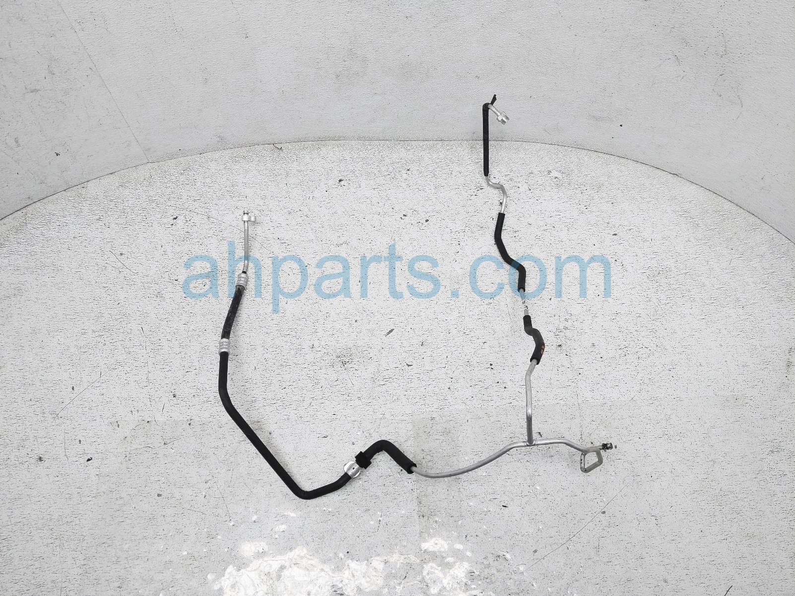 $200 Mazda A/C LIQUID HARD LINE - 2.5L $200 Mazda A/C LIQUID HARD LINE - 2.5L